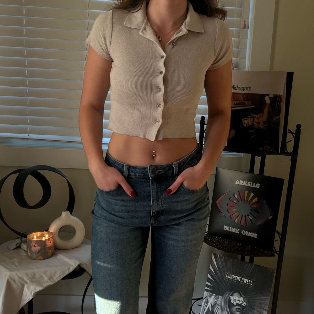 Harlow cute crop, in good condition!